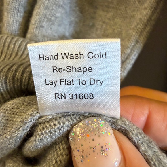 JOS A BANK RESERVE‎ Mens Grey V Neck Italian Yarn Sweater XL Wool Blend - Picture 6 of 9